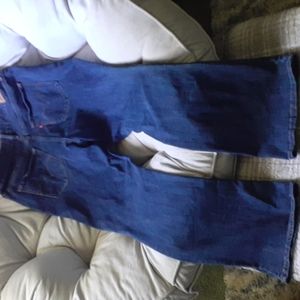 Levi mid rise size 33 waist boot cut. Style is the 725 series.